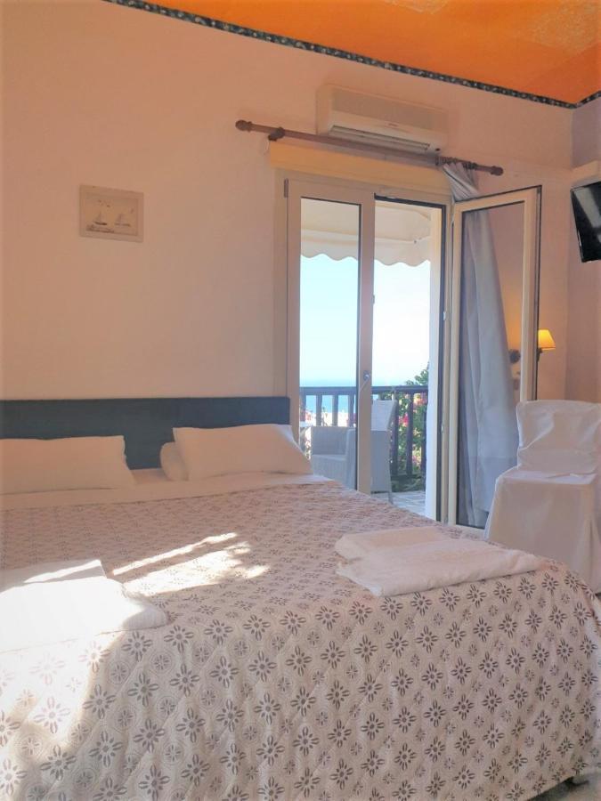 Room Amariliz แอร์ซอนิสซอส ภายนอก รูปภาพ